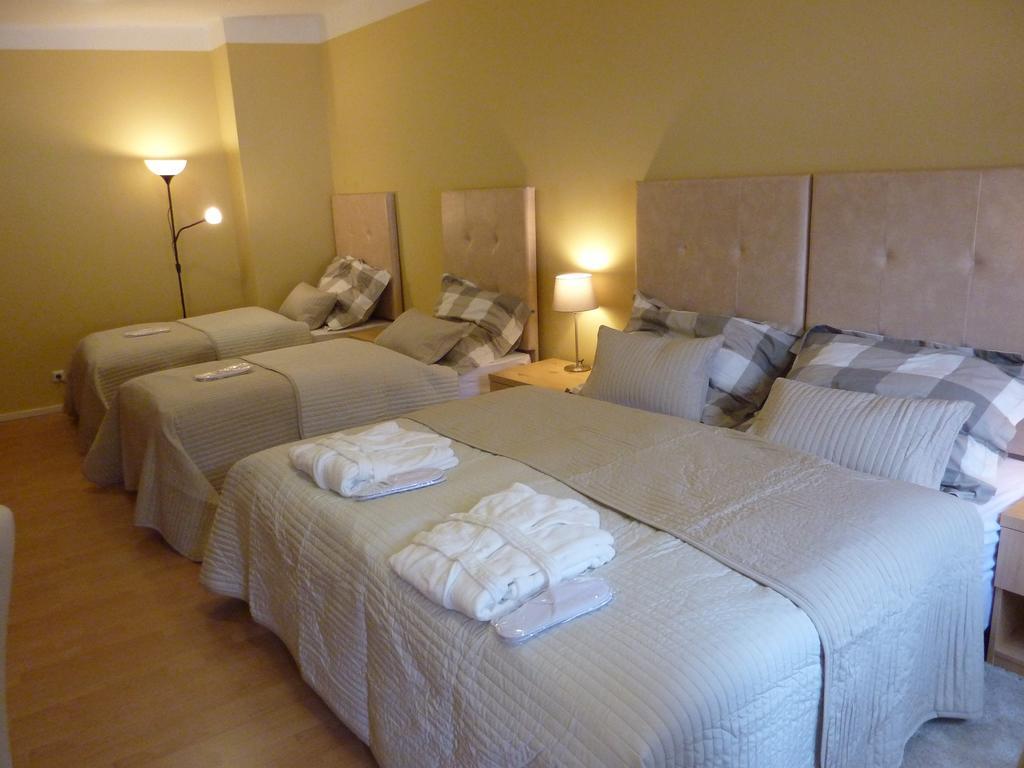 Apartments And Suites كرمنيتسا الغرفة الصورة